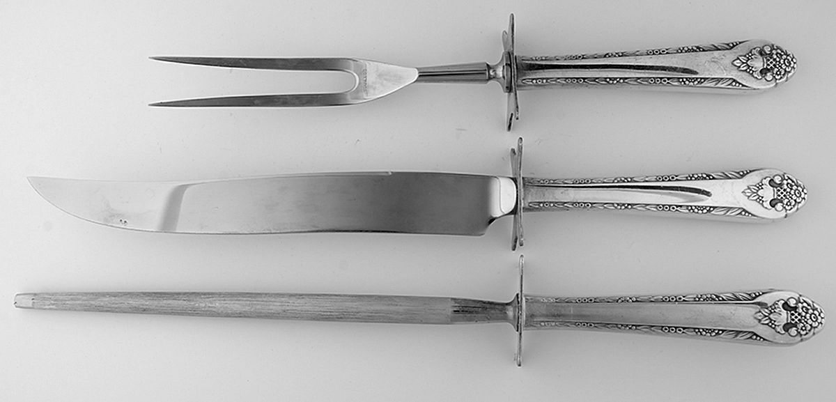 Lovely Lady (Silverplate, No Monos) Large 3-Piece Roast Carving Set w/ Stainless Blade by International Silver-1