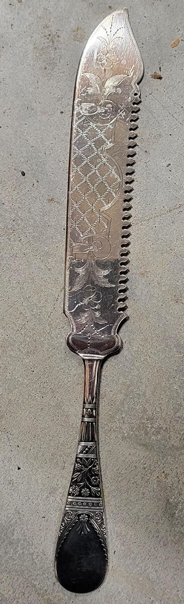 Lorne (Silverplate) Solid Bright Cut Cake Saw by International Silver-1