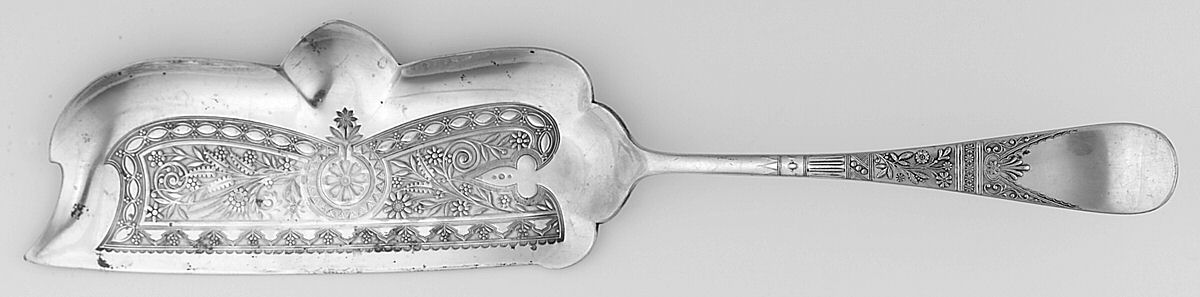 Lorne (Silverplate) Large Flat Handle Crumb Knife/Crumber by International Silver-1