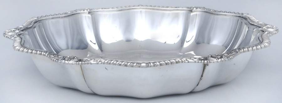 Lord Robert (Sterling, Holloware) 11" Round Vegetable by International Silver-1