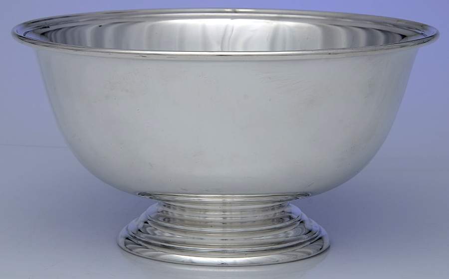 Lord Saybrook (Sterling, Hollowware) 9" Paul Revere Bowl by International Silver-1