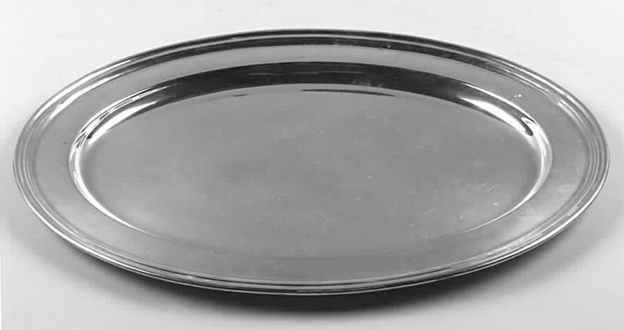 Lord Saybrook (Sterling, Hollowware) 16" Oval Serving Platter by International Silver-1