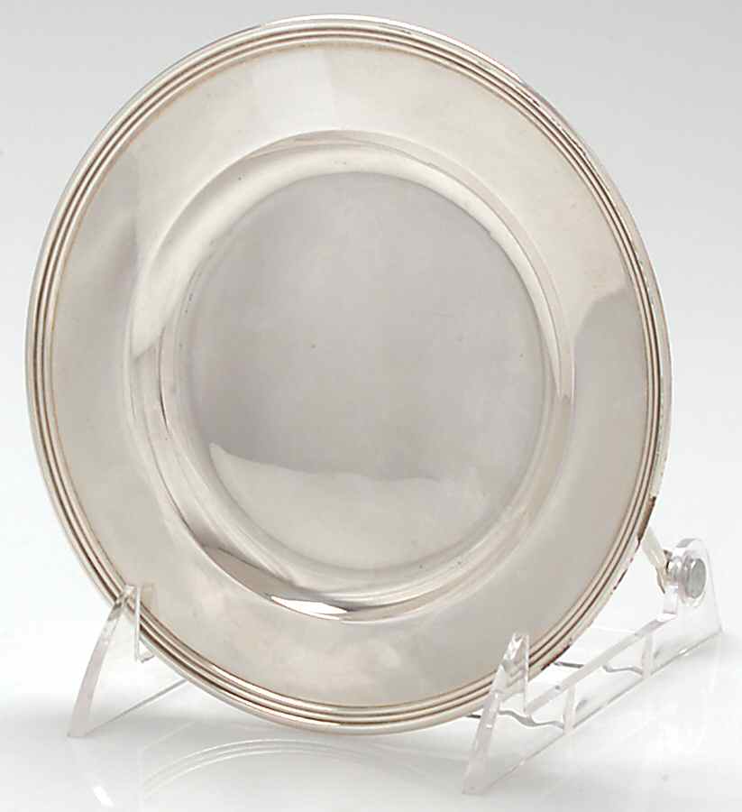 Lord Saybrook (Sterling, Hollowware) Bread Plate by International Silver-1