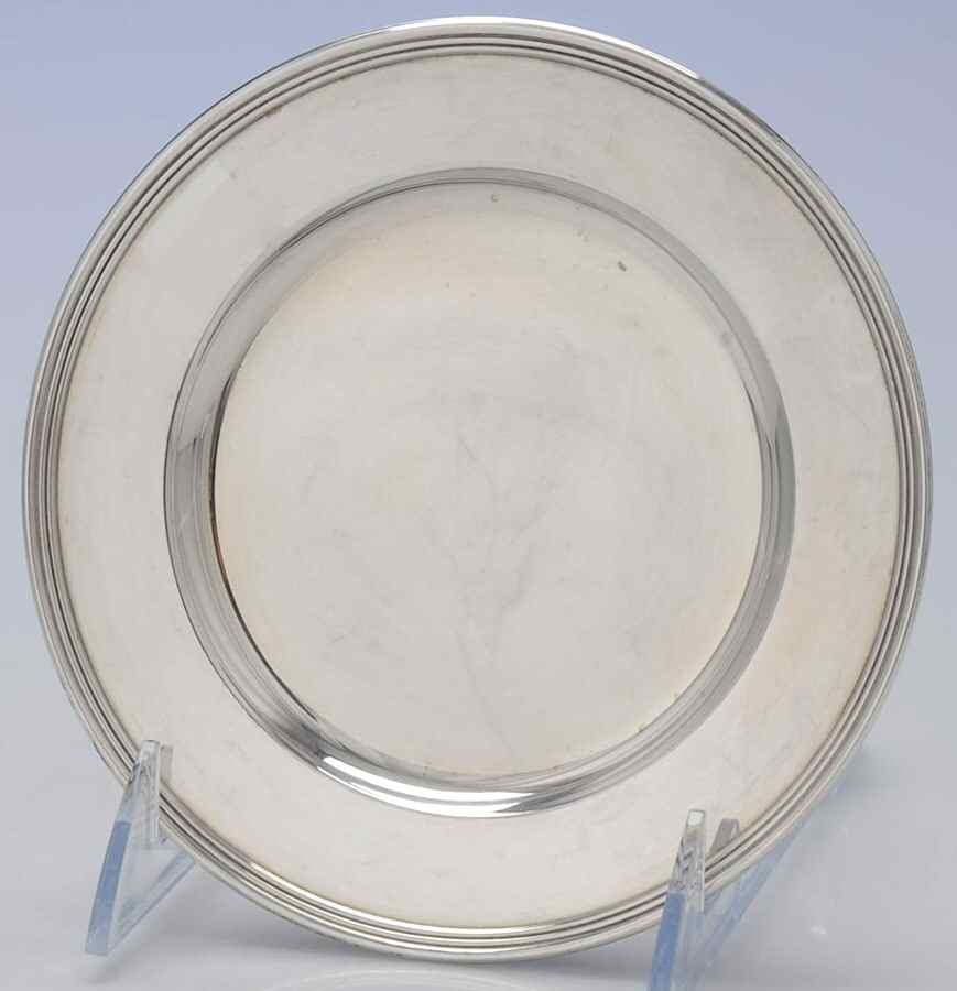 Lord Saybrook (Sterling, Hollowware) Bread Plate by International Silver-1