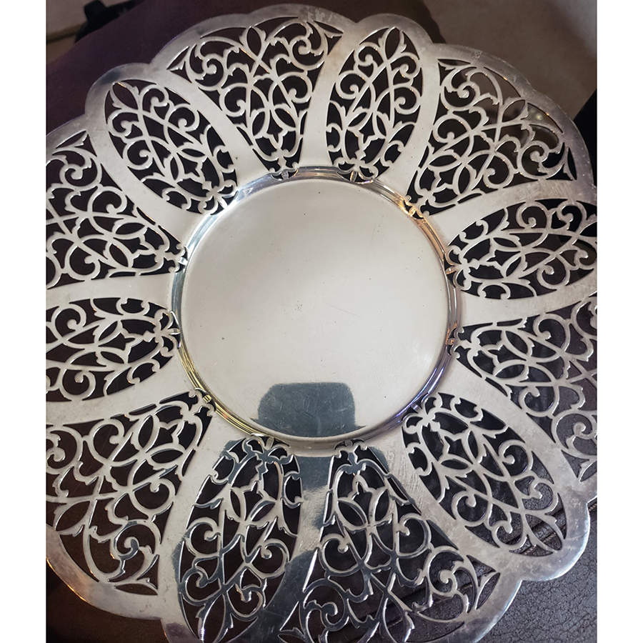 Lovelace (Silverplate, Hollowware) Trivet by International Silver-1