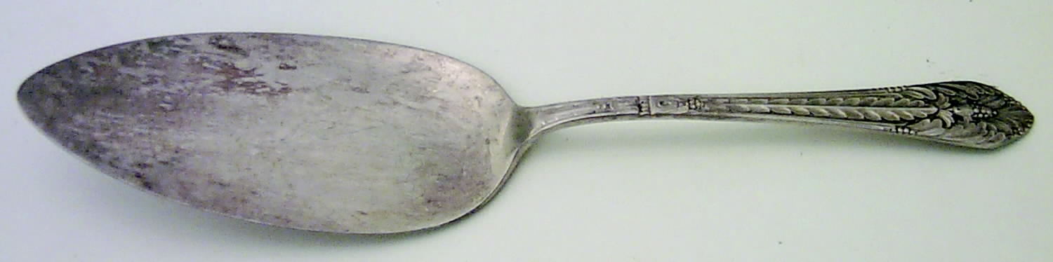 Marquise (Silverplate, 1933) Solid Pie Server by International Silver-1