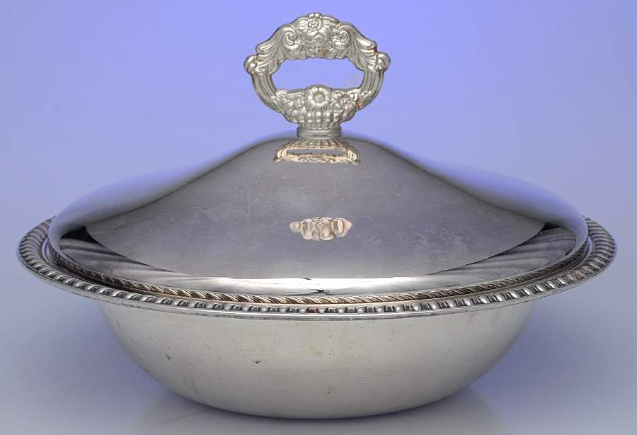 Silverplate Hollowware Silverplate Round Covered Casserole by International Silver-1