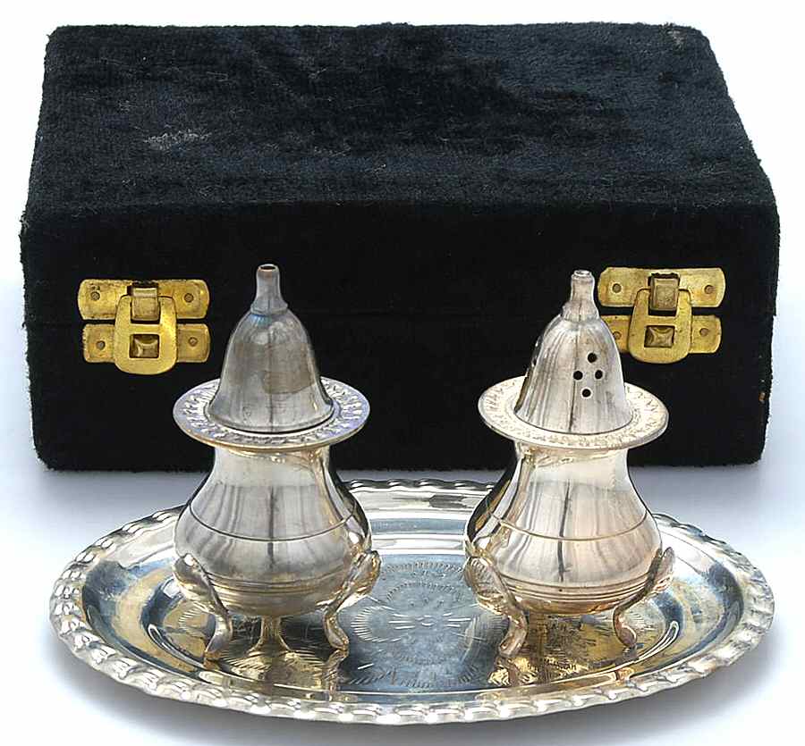 Silverplate Hollowware Salt & Pepper with Tray Set by International Silver-1