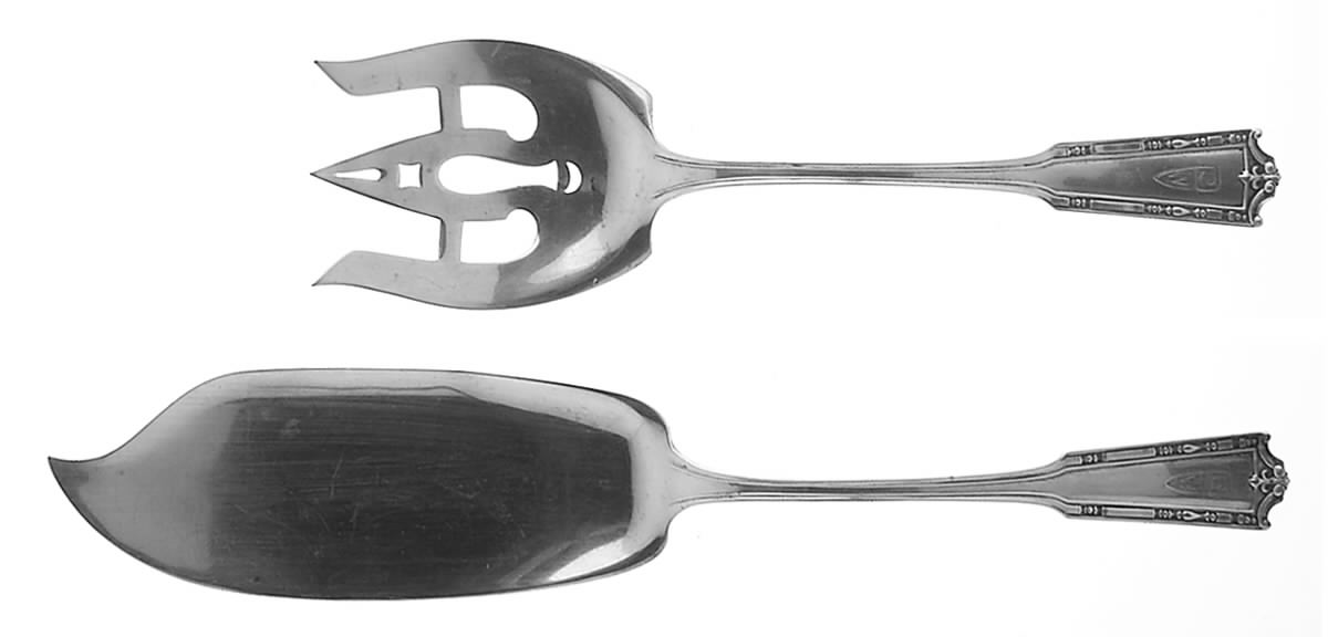 Nathan Hale (Sterling, 1912) 2 Piece Large Solid Fish Serving Set by International Silver-1