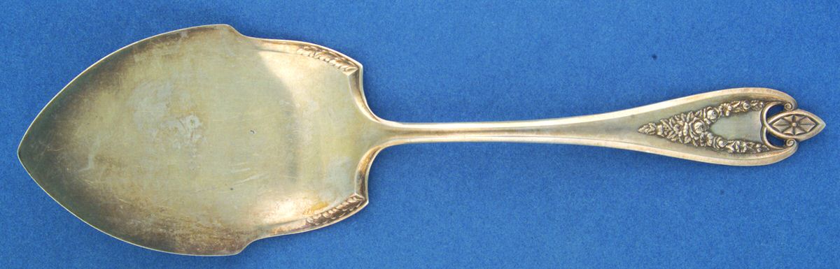 Old Colony (Silverplate, 1911) Large Solid Pie Knife by International Silver-1