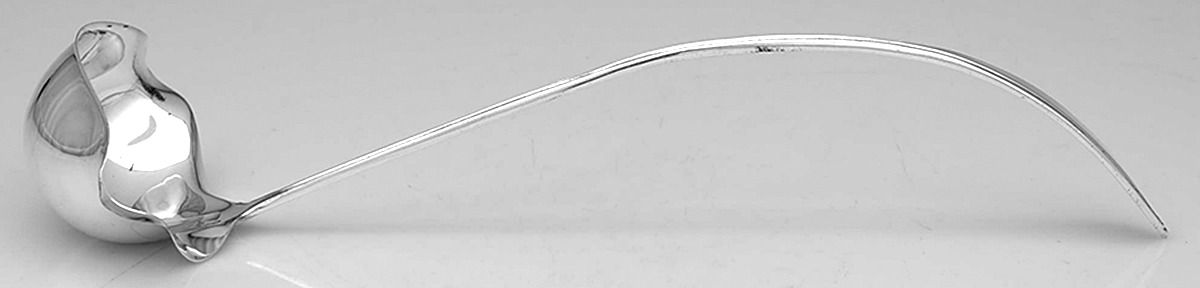 Old English (Sterling, 1917) Punch Ladle Solid Piece by International Silver-1