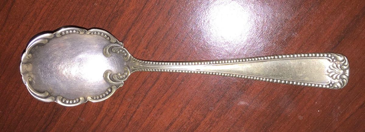 Orleans (Silverplate, 1901) Sugar Shell Spoon by International Silver-1