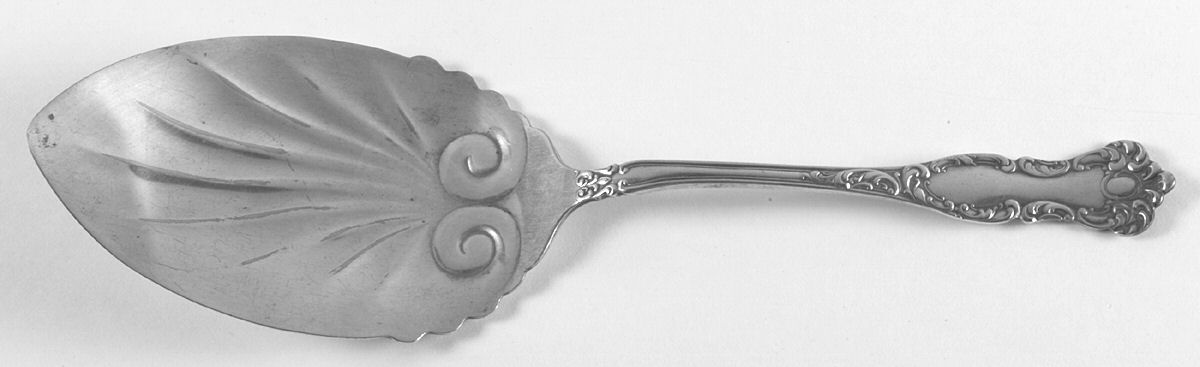 Oxford (Silverplate, 1901) Large Solid Pie Knife by International Silver-1