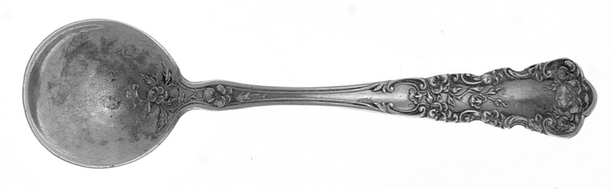 Pansy (Sterling, 1909, No Monograms) Individual Salt Spoon by International Silver-1