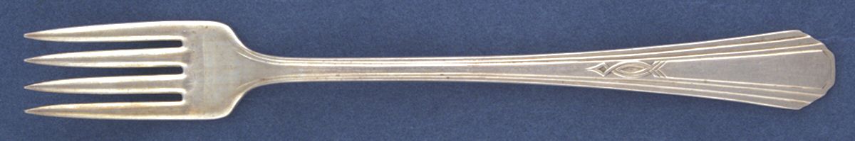Paris (Silverplate, 1931) Grille Fork (Viande) by International Silver-1