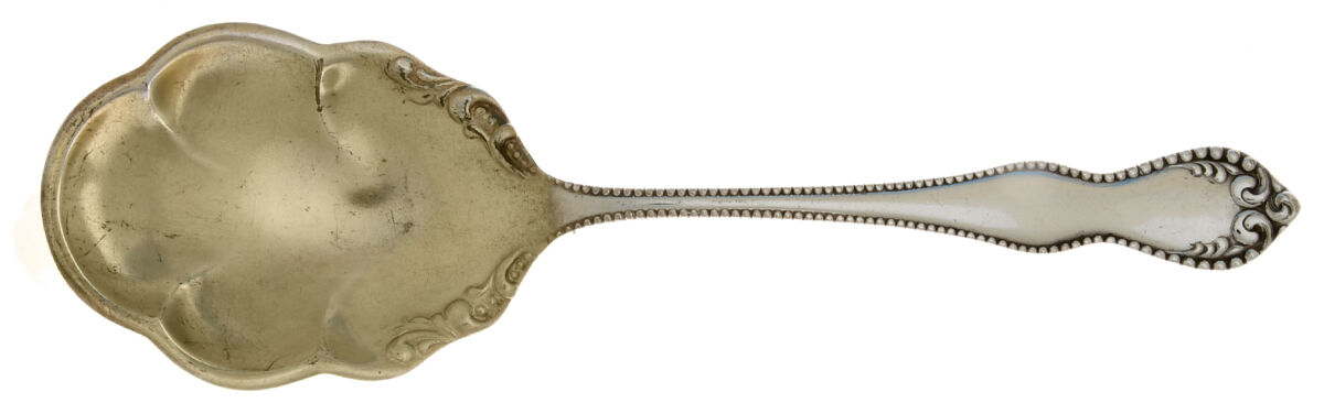 Pearl (Silverplate, 1898) Solid Shell Casserole Spoon by International Silver-1