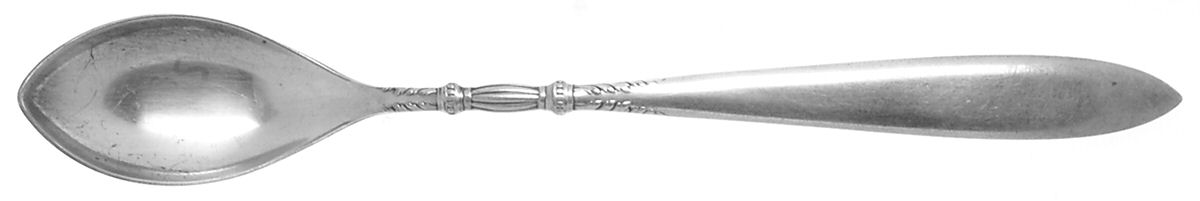 Queen Ann-St. Moritz (Silverplate, 1910) Pierced Bowl Short Handle Olive Spoon by International Silver-1
