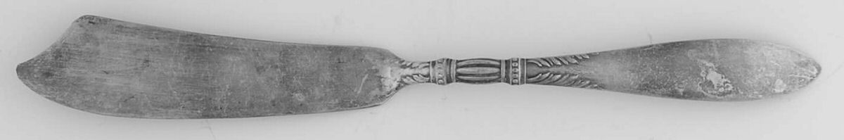 Queen Ann-St. Moritz (Silverplate, 1910) Flat Handle Master Butter Knife by International Silver-1