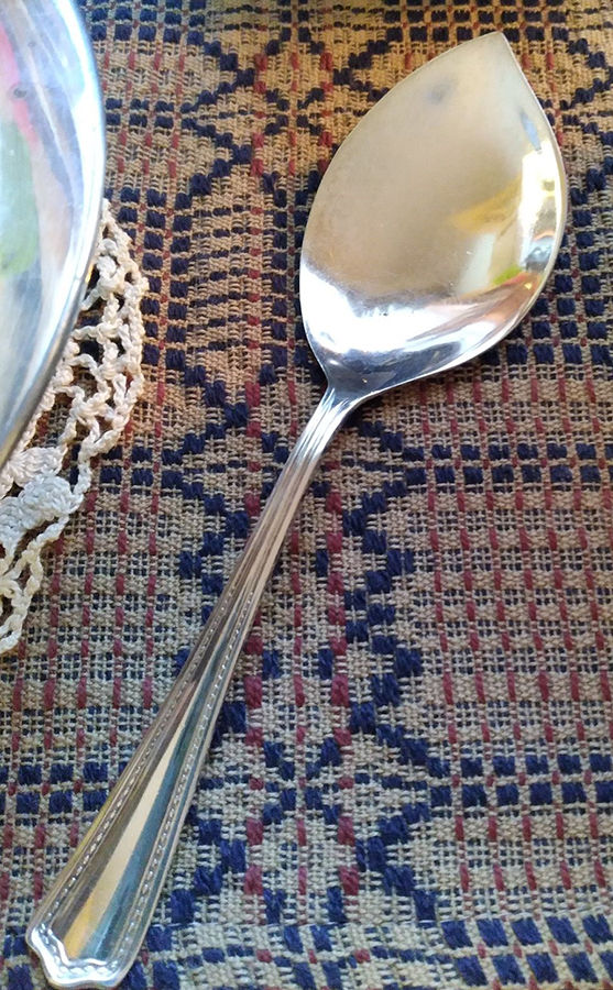 Regent-Broadfield (Silverplate, 1916) Large Solid Jelly Server by International Silver-1