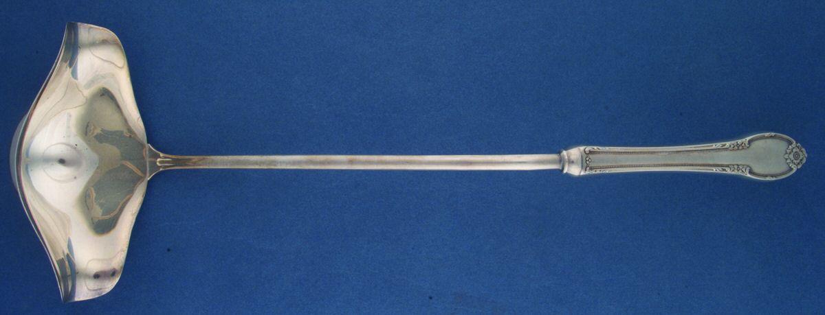 Remembrance (Silverplate, 1948) Punch Ladle with Silverplate Bowl by International Silver-1
