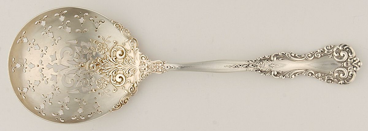 Revere (Sterling, 1898, No Monograms) Ice/Nut/Pea Serving Spoon by International Silver-1