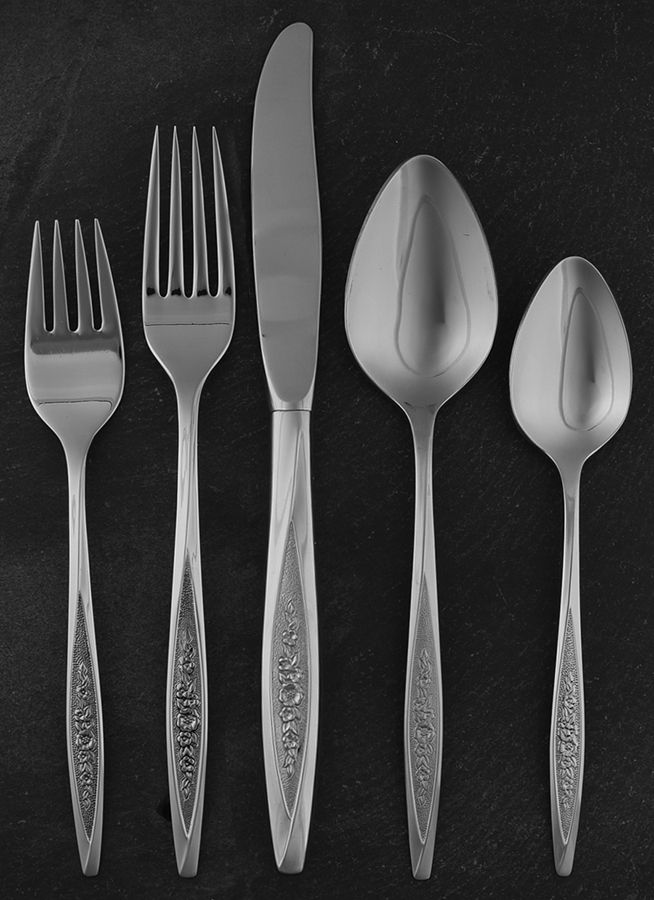 Royal Bouquet (Stainls) 5 Piece Place Setting by International Silver-1