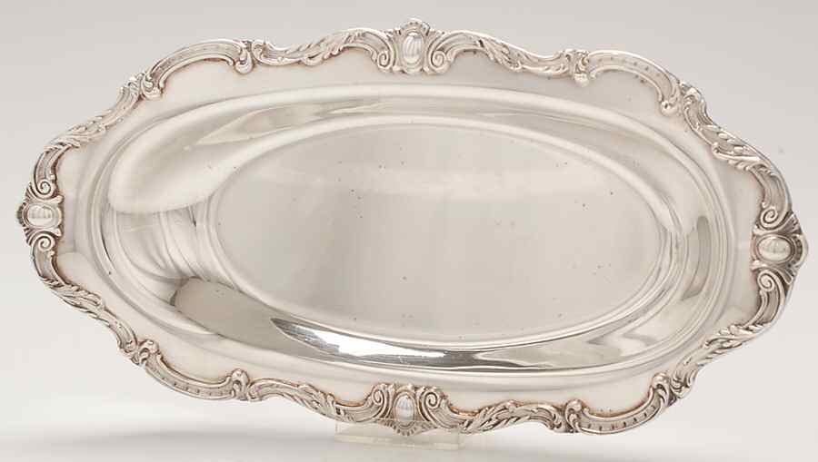 Rochelle (Silverplate, Hollowware) 14" Bread Tray by International Silver-1