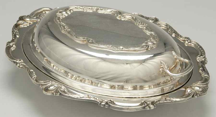 Rochelle (Silverplate, Hollowware) Double Vegetable Bowl by International Silver-1