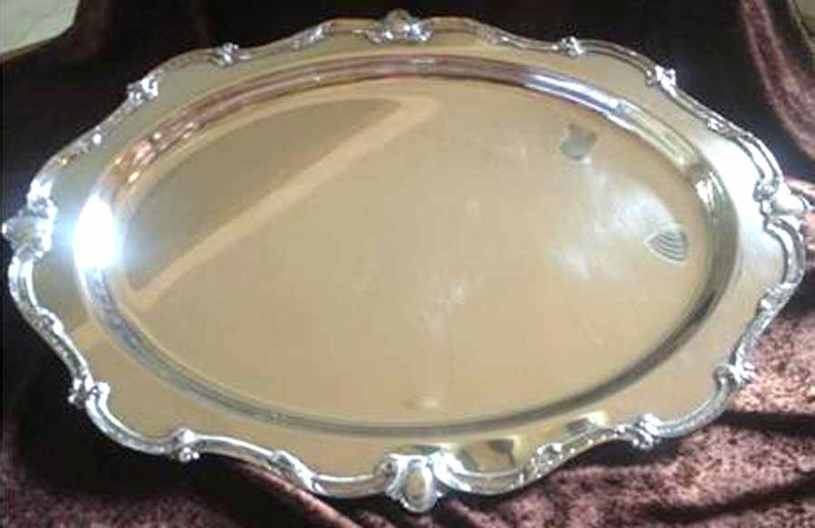 Rochelle (Silverplate, Hollowware) 22" Oval Serving Platter by International Silver-1