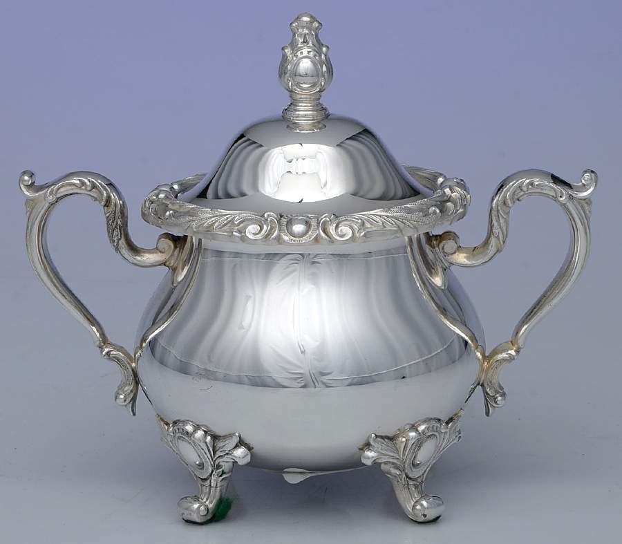 Rochelle (Silverplate, Hollowware) Sugar Bowl & Lid by International Silver-1