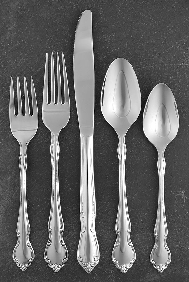 Royal Splendor (Stainless) 5 Piece Place Setting by International Silver-1
