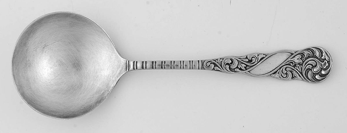 Royal (Silverplate, 1890) Round Bowl Soup Spoon (Bouillon) by International Silver-1