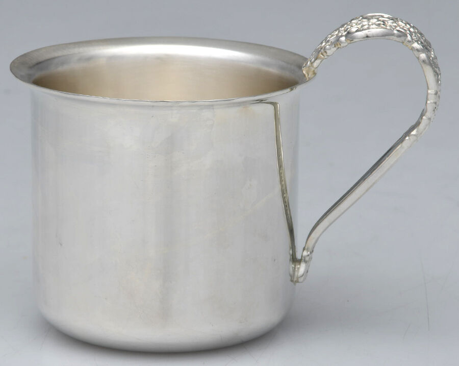 Silver Renaissance (Silverplate, 1971) Baby Cup with Silverplate Cup and Handle HC by International Silver-1