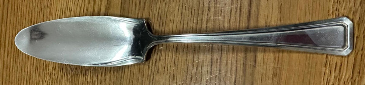 Somerset (Silverplate, 1914) Large Jelly Knife by International Silver-1