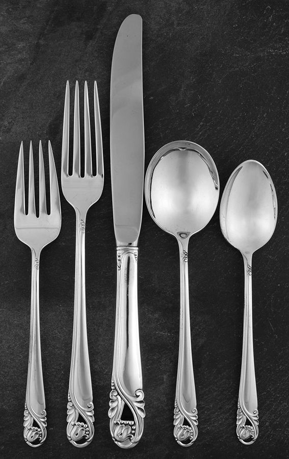 Spring Glory (Sterling, 1942, No Monograms) 5 Piece Dinner Size Setting by International Silver-1