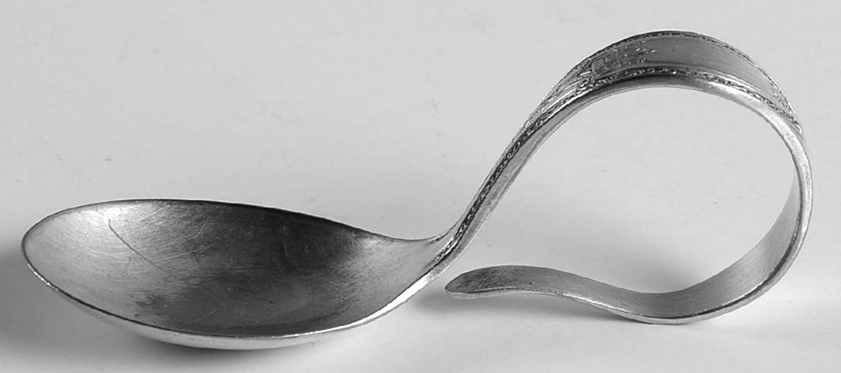 Triumph (Silverplate, 1925, NO MONOGRAMS) Curved Handle Baby Spoon by International Silver-1