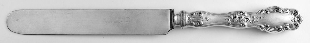 Tudor (Silverplate, 1904) Old French Hollow Knife with Bolster by International Silver-1