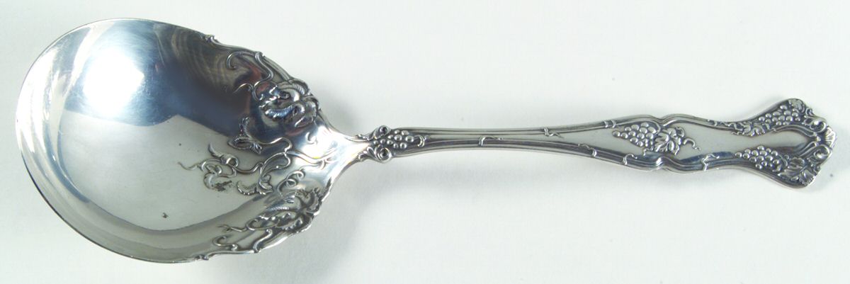 Vintage (Silverplate, 1904) Solid Smooth Berry/Casserole Spoon by International Silver-1