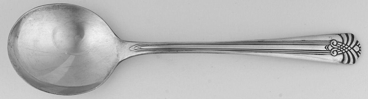 Vogue (Silverplate, 1938) Round Bowl Soup Spoon (Gumbo) by International Silver-1