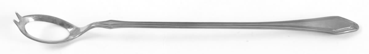 Wadsworth (Silverplate, 1916) Pierced Bowl Long Handle Olive Spoon by International Silver-1