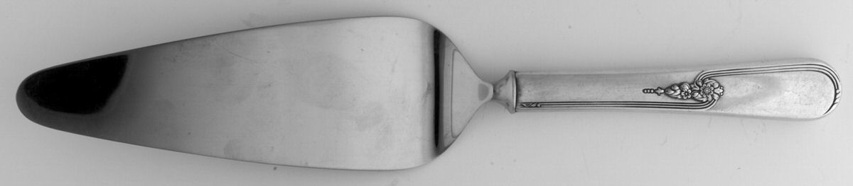 Youth (Silverplate, 1940) Pie Server with Stainless Blade by International Silver-1