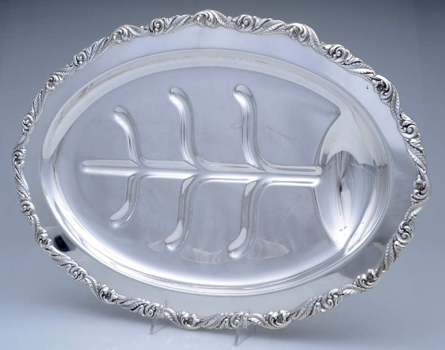 Saybrook Manor (Silverplate, Hollowware) Medium Platter Footed Meat Platter with Well by International Silver-1
