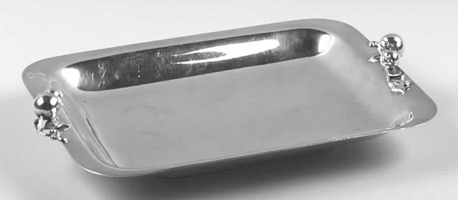 Apple (Silverplate, Hollowware) 11" Bread Tray by International Silver-1