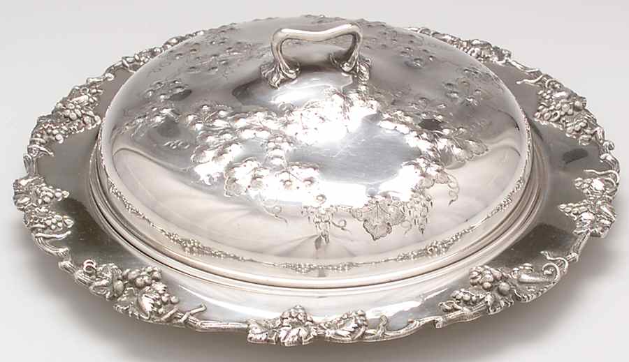 Vintage-Chased (Silverplate, Hollowware) 14" Round Entree Server & Lid by International Silver-1