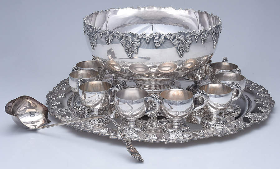 Vintage-Plain (Silverplate, Hollowware) 15 Piece Punch Set (PUN,12 PUNC, PUNT & LAPUM1) by International Silver-1