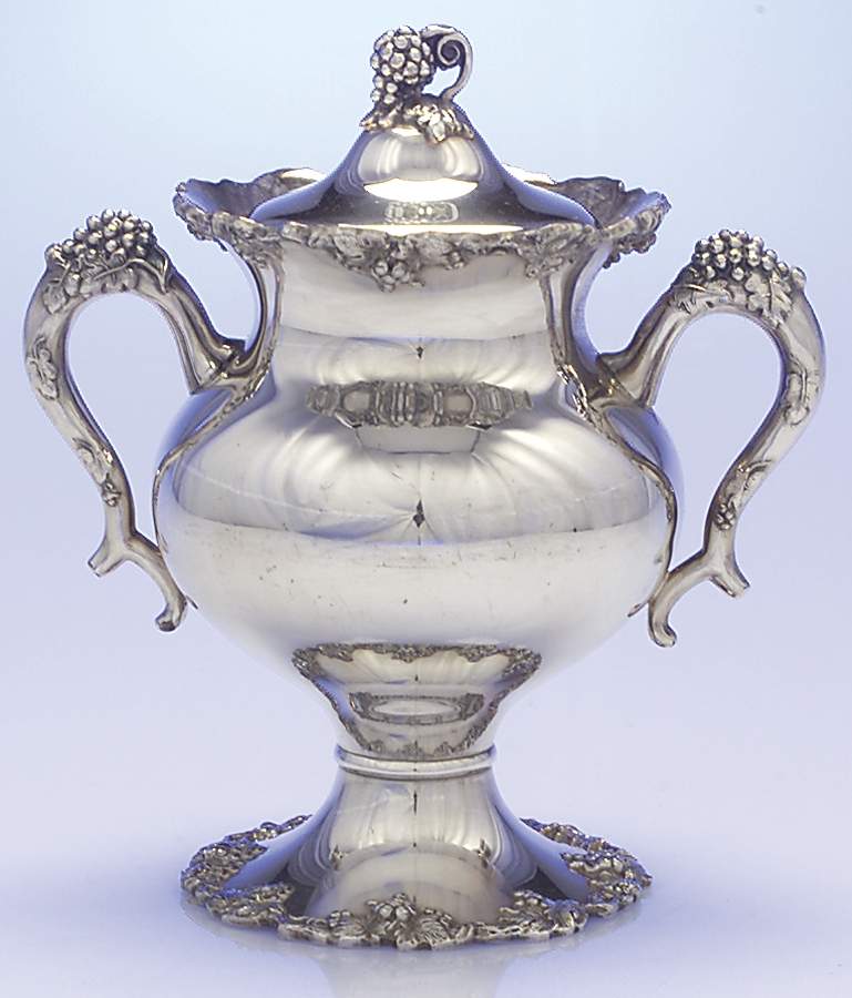 Vintage-Plain (Silverplate, Hollowware) Sugar Bowl & Lid by International Silver-1