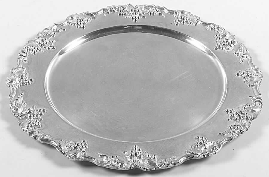 Vintage-Plain (Silverplate, Hollowware) Silverplate Dinner Plate by International Silver-1