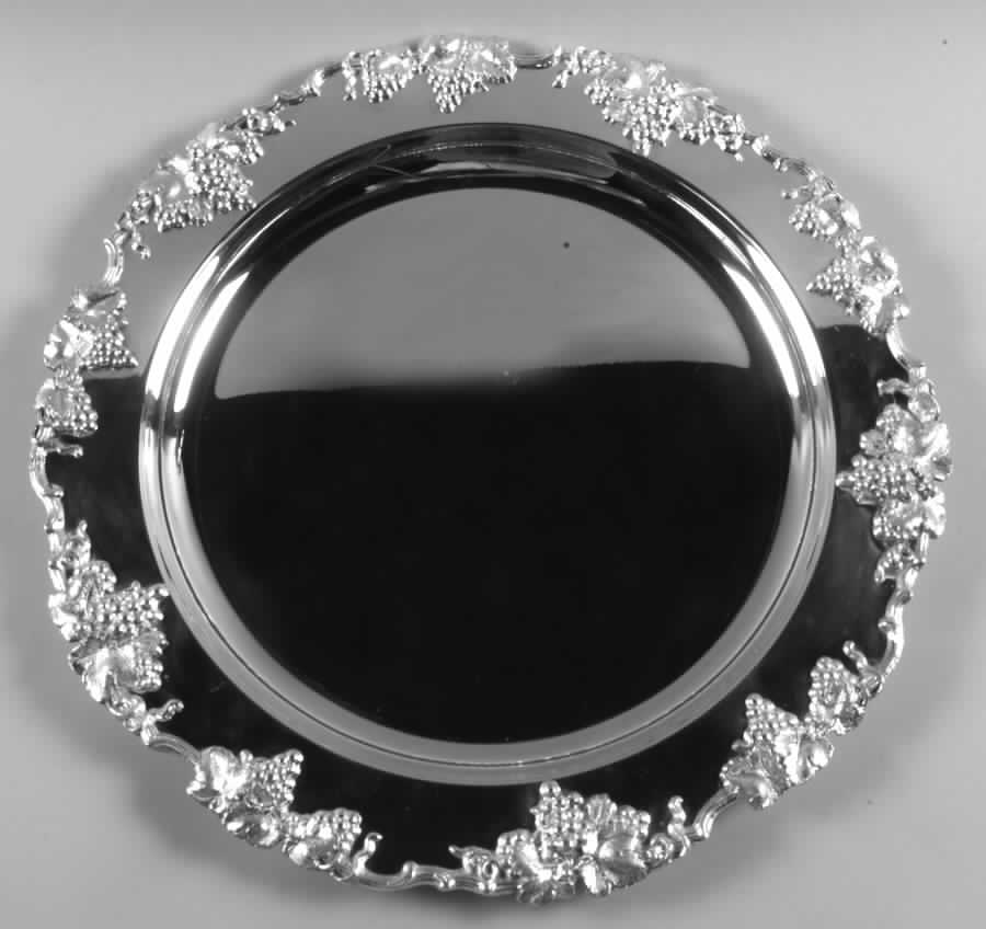 Vintage-Plain (Silverplate, Hollowware) 16" Round Tray by International Silver-1
