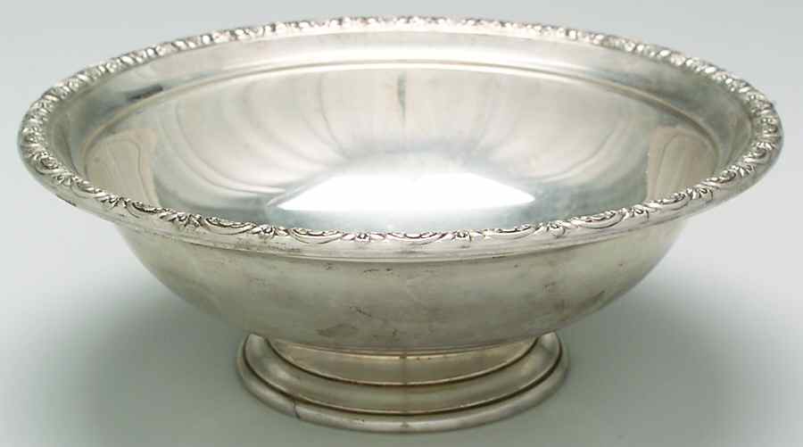Prelude-Plain (Sterling Hollowware) 9" Round Footed Vegetable Bowl by International Silver-1
