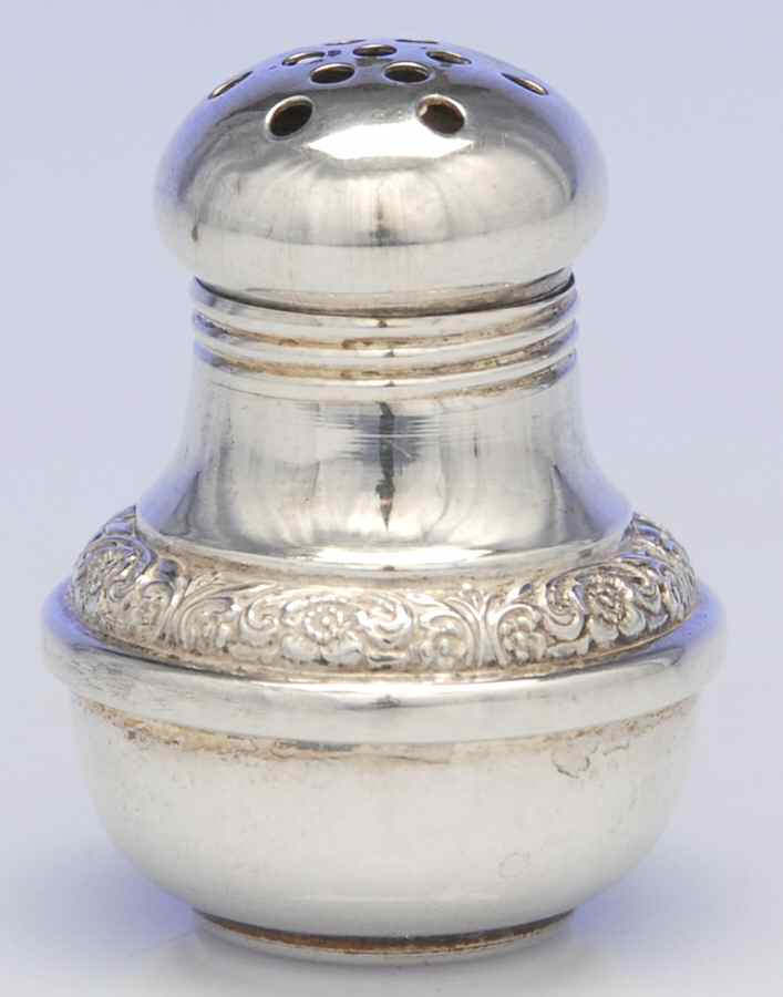 Prelude-Plain (Sterling Hollowware) Sterling Mini Pepper Shaker by International Silver-1